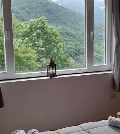 Guesthouse Dritan Tethorja Theth Rum bild